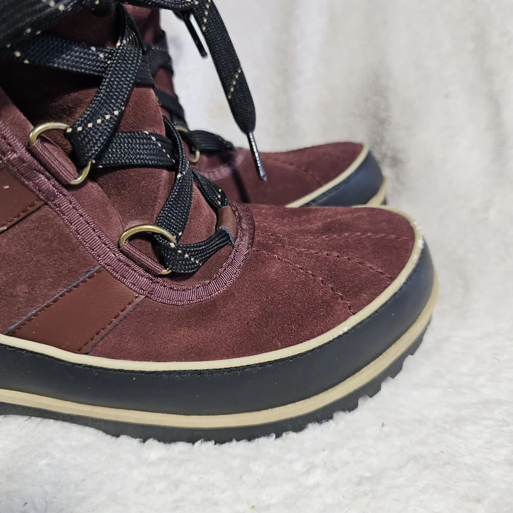 Sorel cozy chic